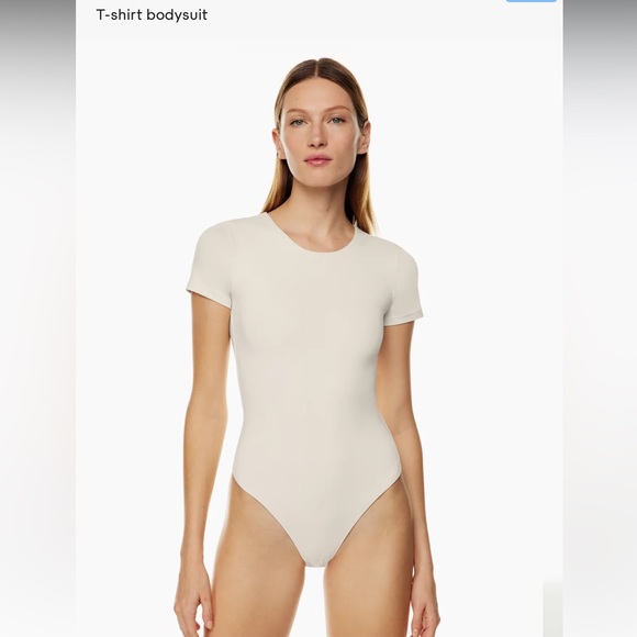Aritzia Tops Aritzia Contour Crew Shortsleeve Bodysuit Poshmark